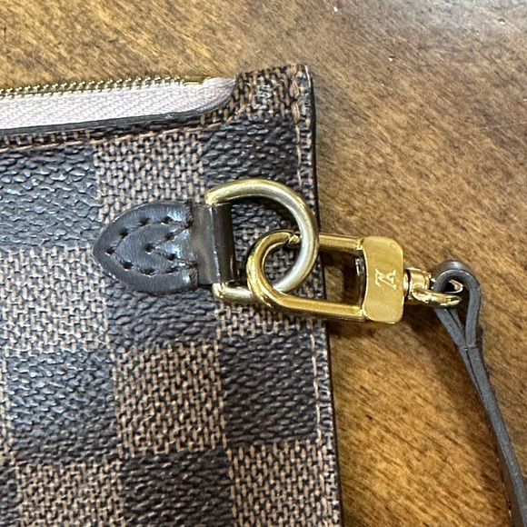 Louis Vuitton Damier Ebene Neverfull Pouchette Wallet - Picture 7 of 13
